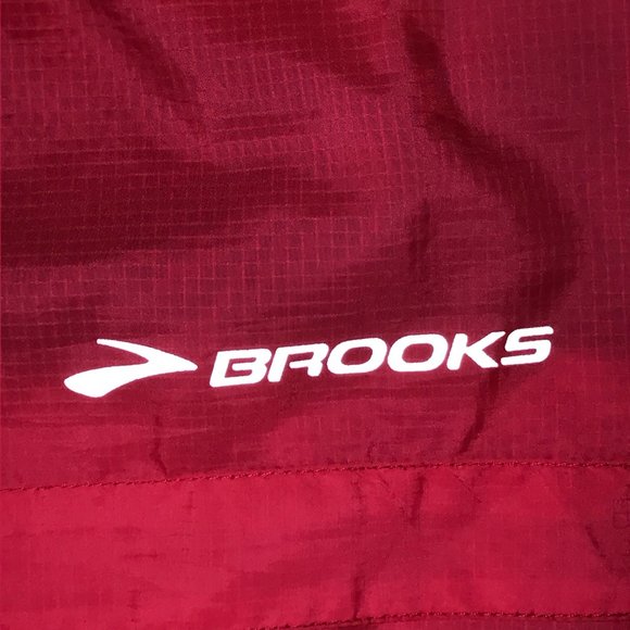 BROOKS Running Pink Hoodie Hooded Jacket Windbreaker.  Bright Neon Pink. Size M - Picture 2 of 14